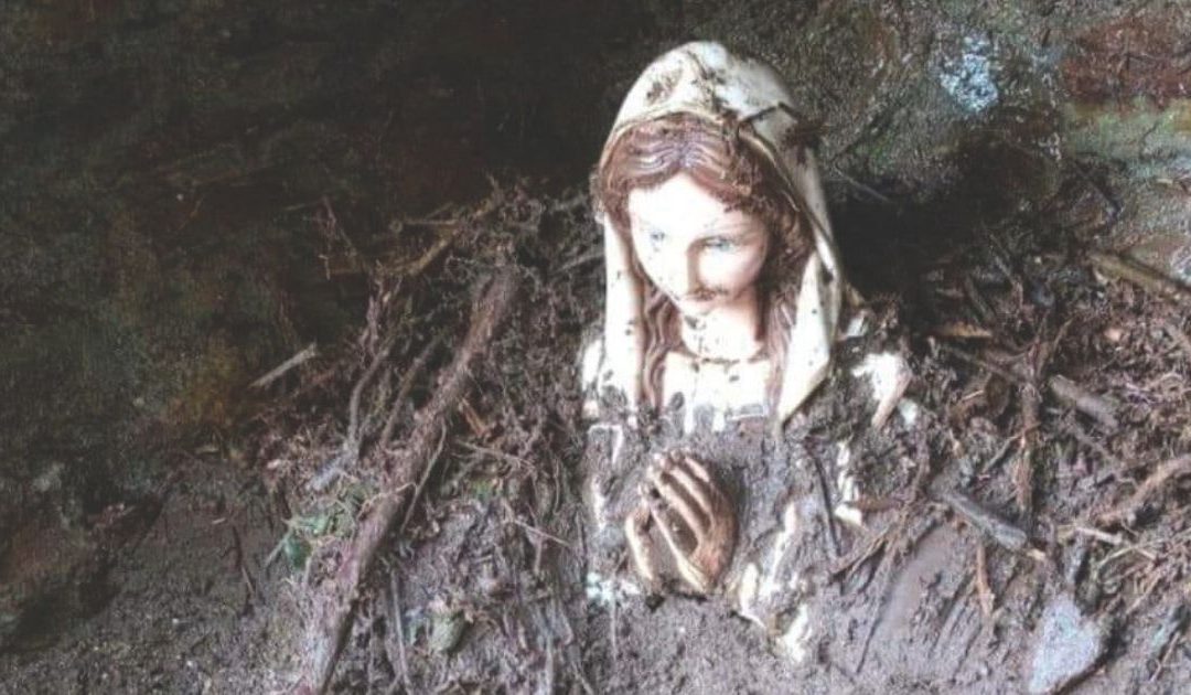 La Madonnina ritrovata intatta a San Pietro a Maida dopo gli allagamenti