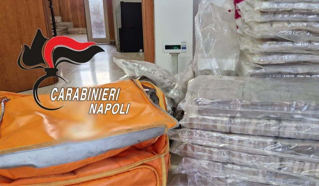 Napoli, trovati con 190 chili di hashish: due arresti