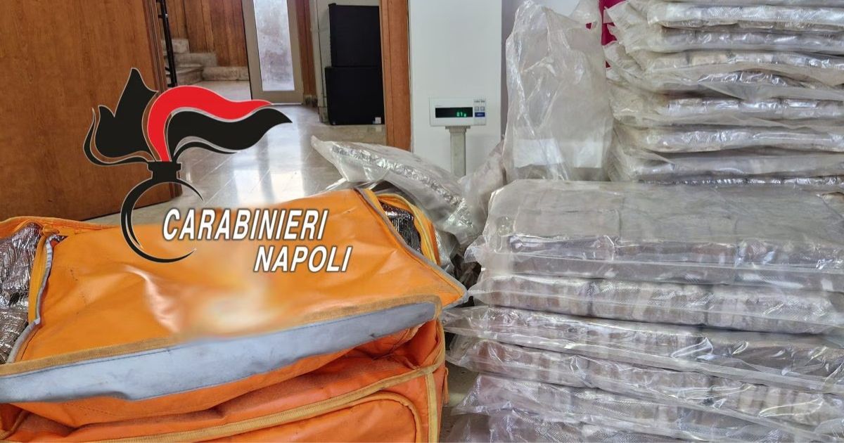 Napoli, trovati con 190 chili di hashish: due arresti