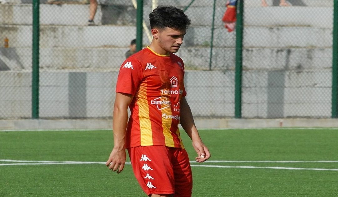 Matteo Nesticò del Sersale al comando della Top Ten del girone A di Promozione nella terza giornata