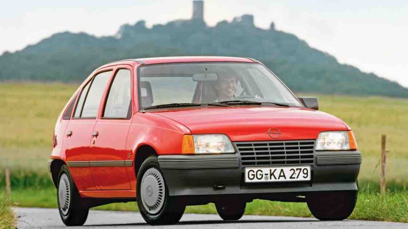 Opel Kadett E, i miei primi 40 anni …