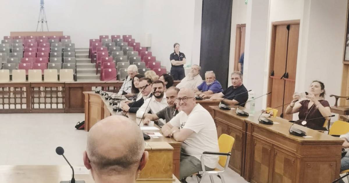 Matera, Bennardi a rischio: l’opposizione cerca le firme per far sciogliere il Consiglio comunale