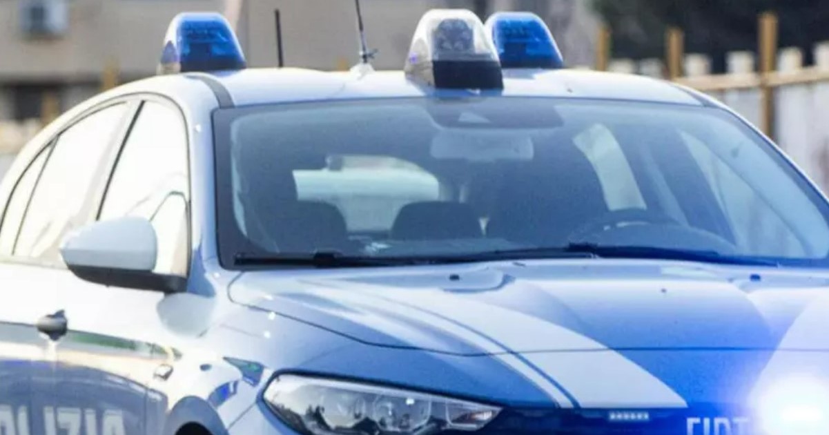 https://www.quotidianodelsud.it/wp-content/uploads/2024/10/polizia-1.jpg