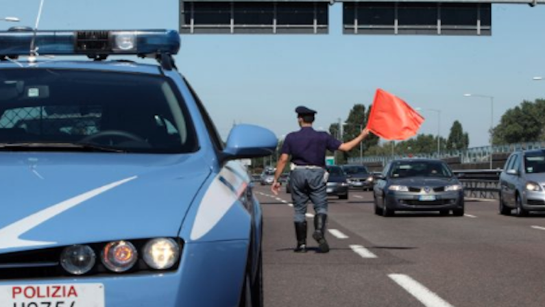 Smantellata rete di riciclaggio auto: 21 arresti tra Calabria e Lazio