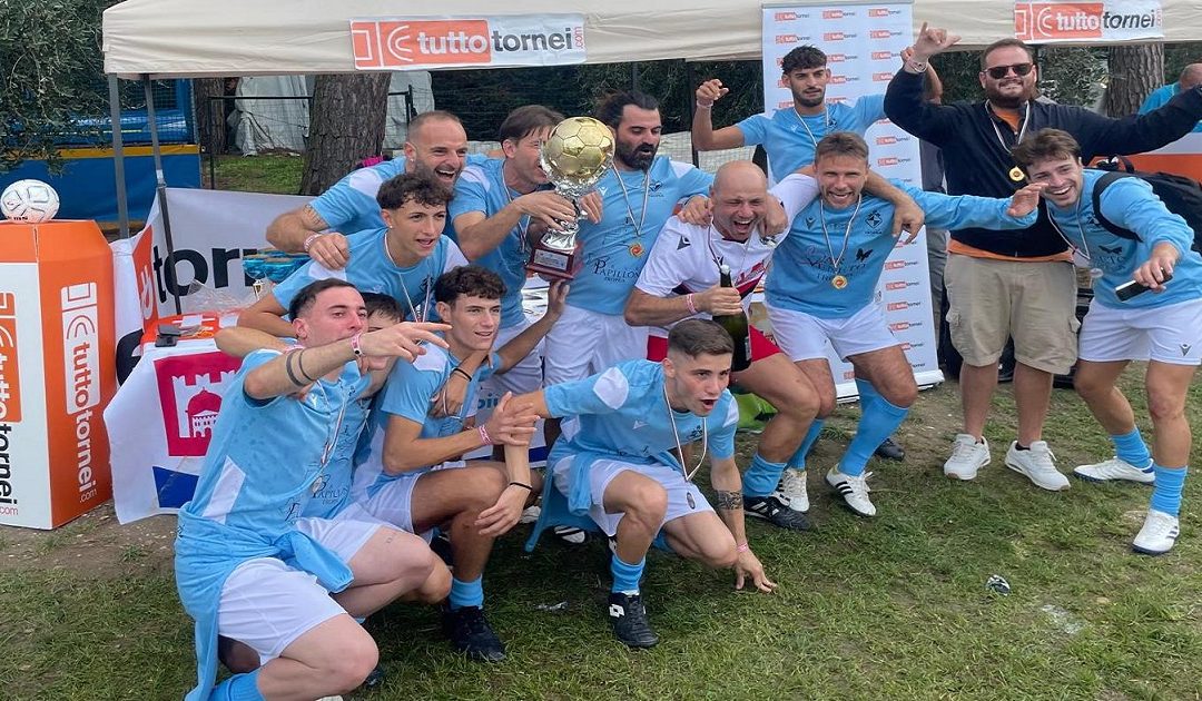 La festa della squadra di Tropea per la vittoria alla Coppa Nazionale dei Borghi