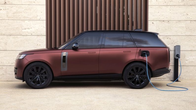 Aumentate del 29% le vendite dei veicoli ibridi Jaguar Land Rover