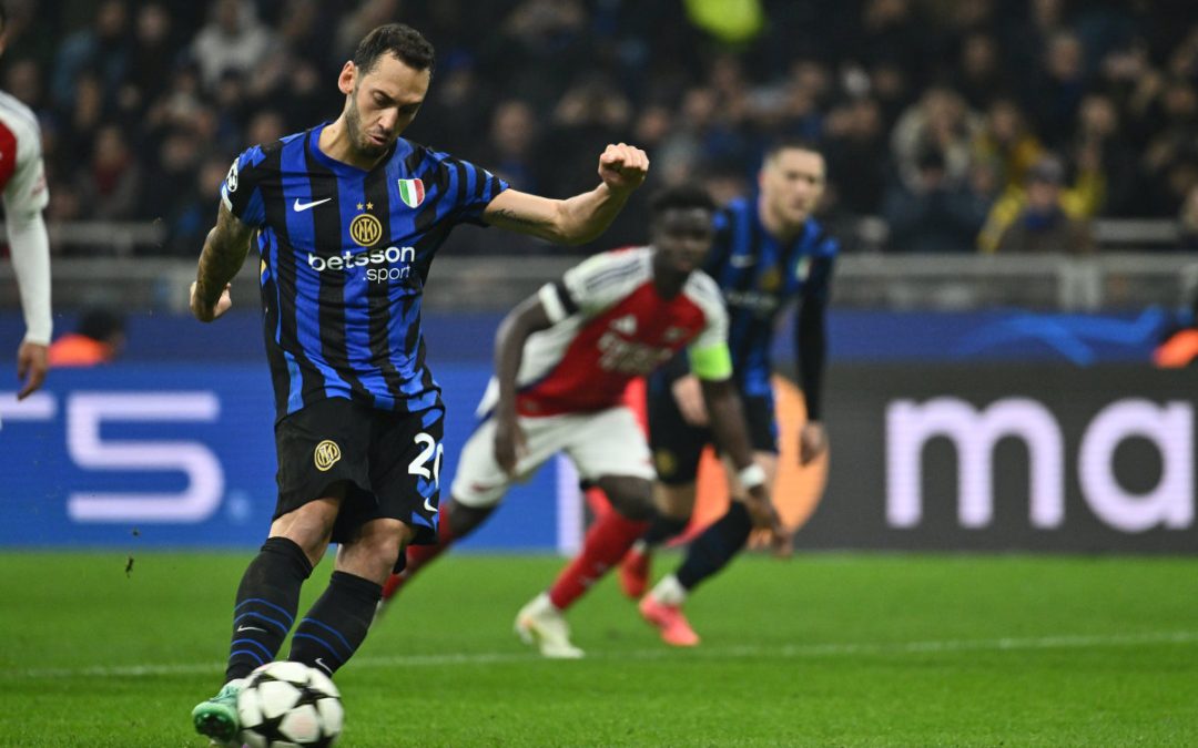 Calhanoglu su rigore, a San Siro Inter-Arsenal 1-0