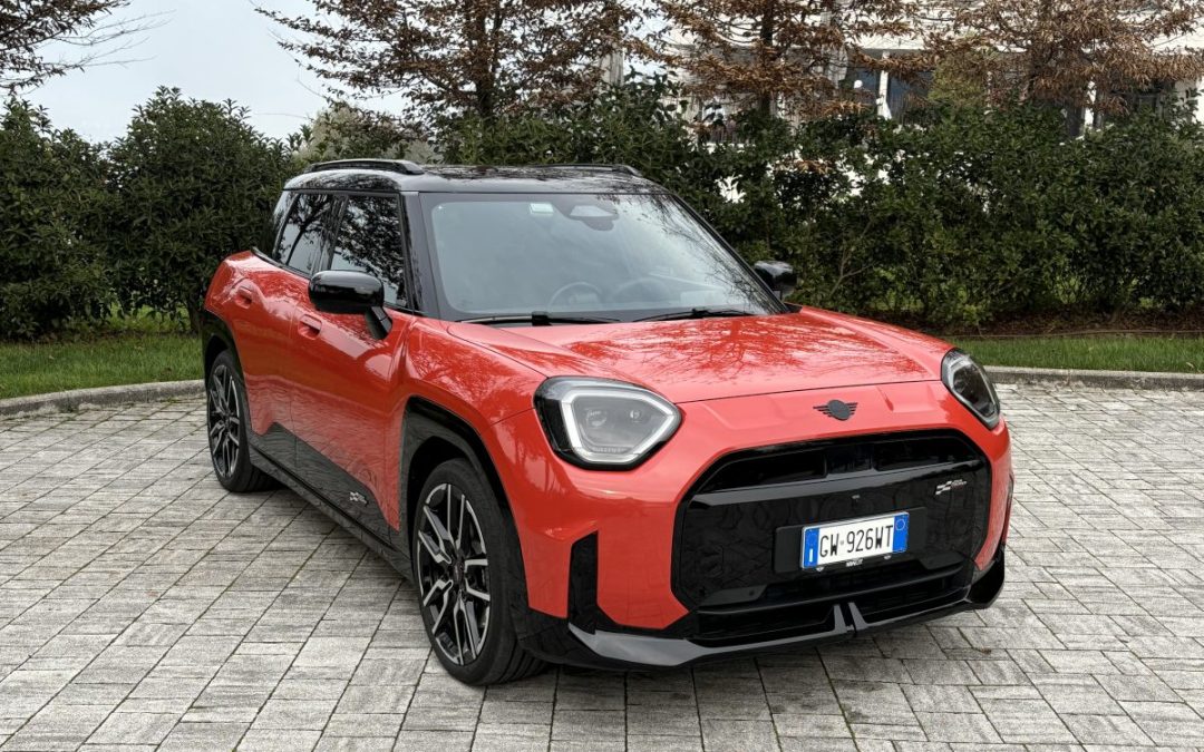 Nuova Mini Aceman, crossover che unisce Cooper e Countryman