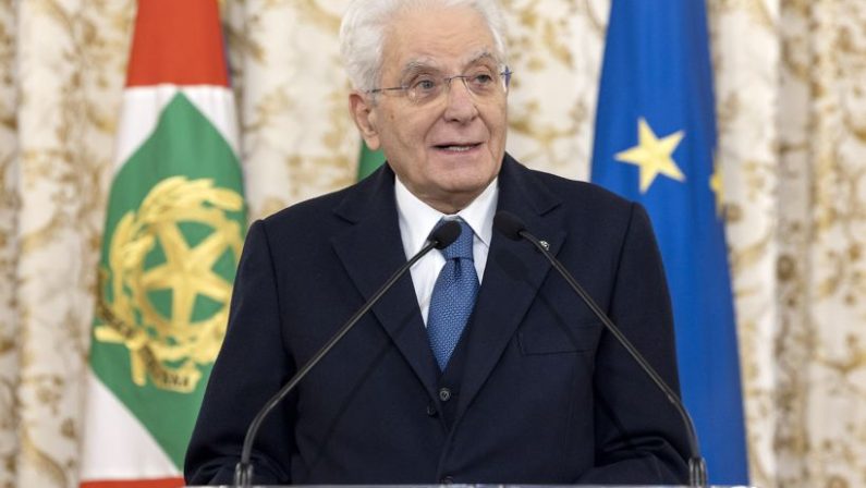 Mattarella “L’interlocuzione è l’esplicarsi della democrazia”