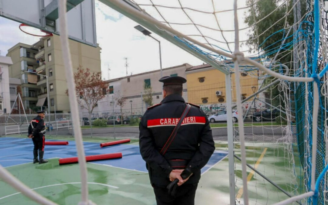 Giugliano, lite tra minori: accoltellato a 13 anni per un pallone