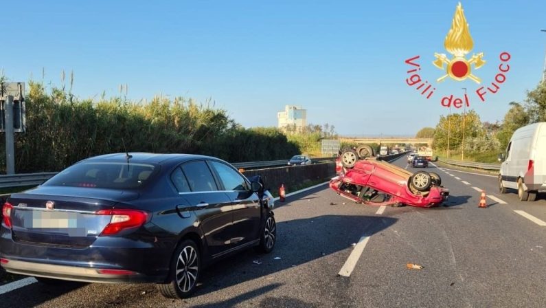 Lamezia, incidente sulla Ss280: scontro fra due auto e feriti