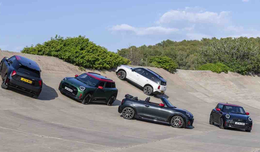 Mini John Cooper Works, l’opera è completa 