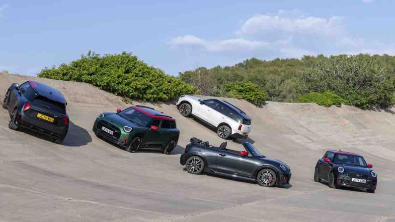 Mini John Cooper Works, l’opera è completa 