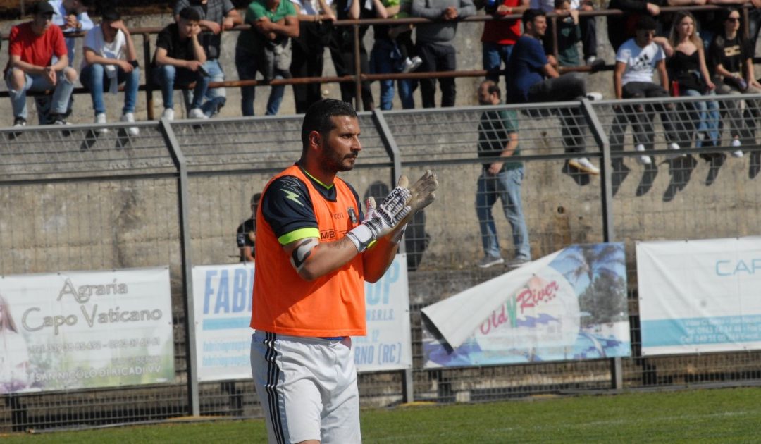 Salvatore Piccolo, portiere del Capo Vaticano, è arrivato a quota 700 presenze in carriera