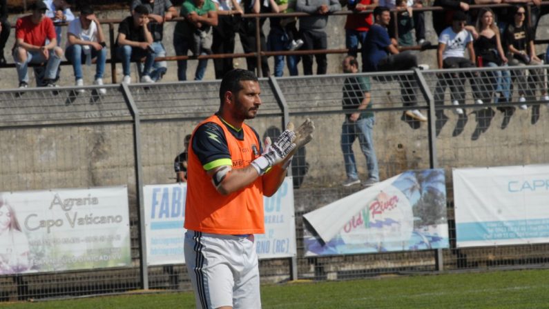 Il portiere goleador Salvatore Piccolo arriva a 700 presenze in carriera