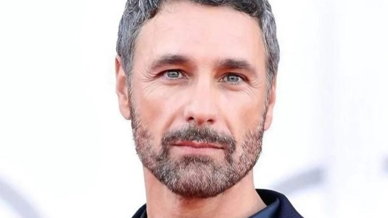 Raoul Bova ritorna a teatro con “Il nuotatore di Auschwitz”