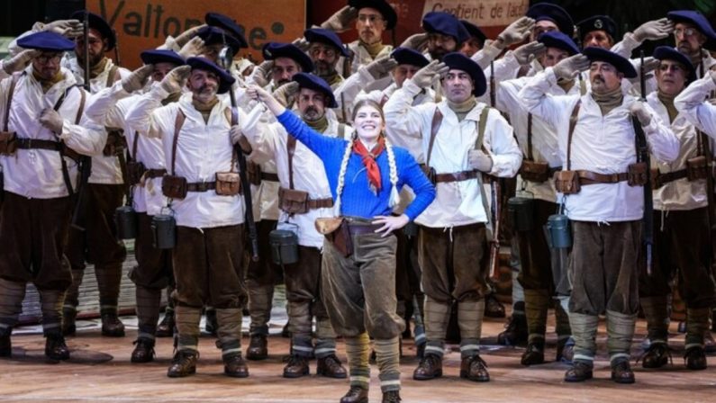 Bari, “La fille du régiment” di Donizetti in scena al Petruzzelli