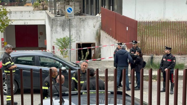 Cosenza, uomo morto fulminato in una cabina elettrica