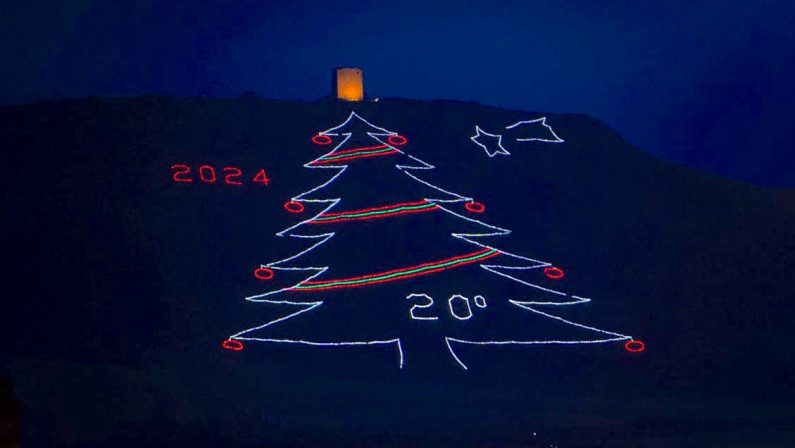 Brillerà a Tito l'albero di Natale più grande della Basilicata