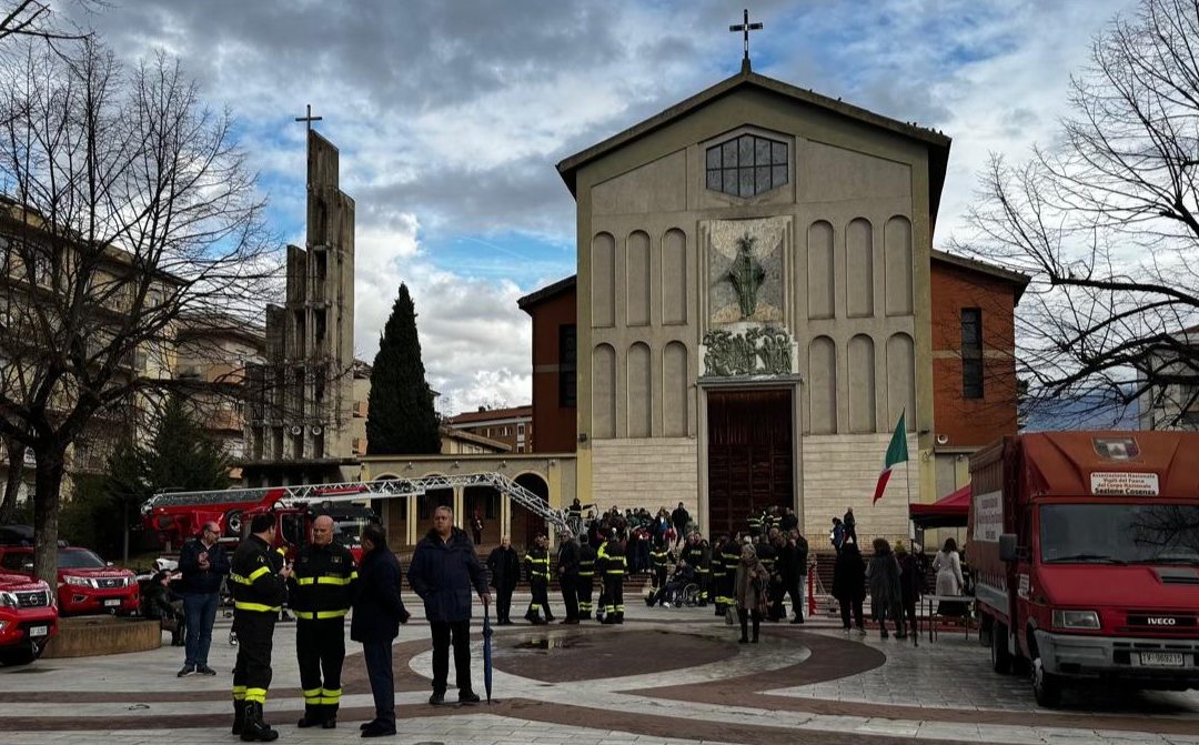 Cosenza, i Vigili del Fuoco celebrano Santa Barbara