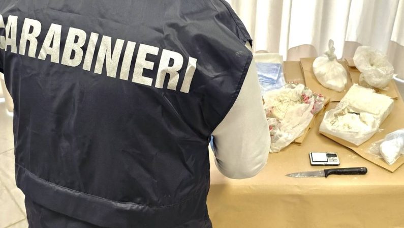 Lamezia, in casa con 150mila euro di cocaina: arrestato 49enne