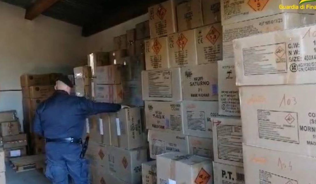 Sequestrati 2 milioni di fuochi d’artificio illegali nel cosentino