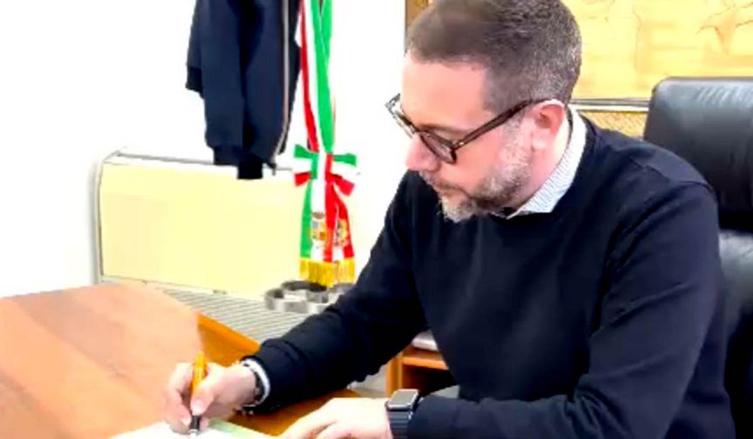 Scalea, dimissioni di nove consiglieri: sciolto il consiglio comunale