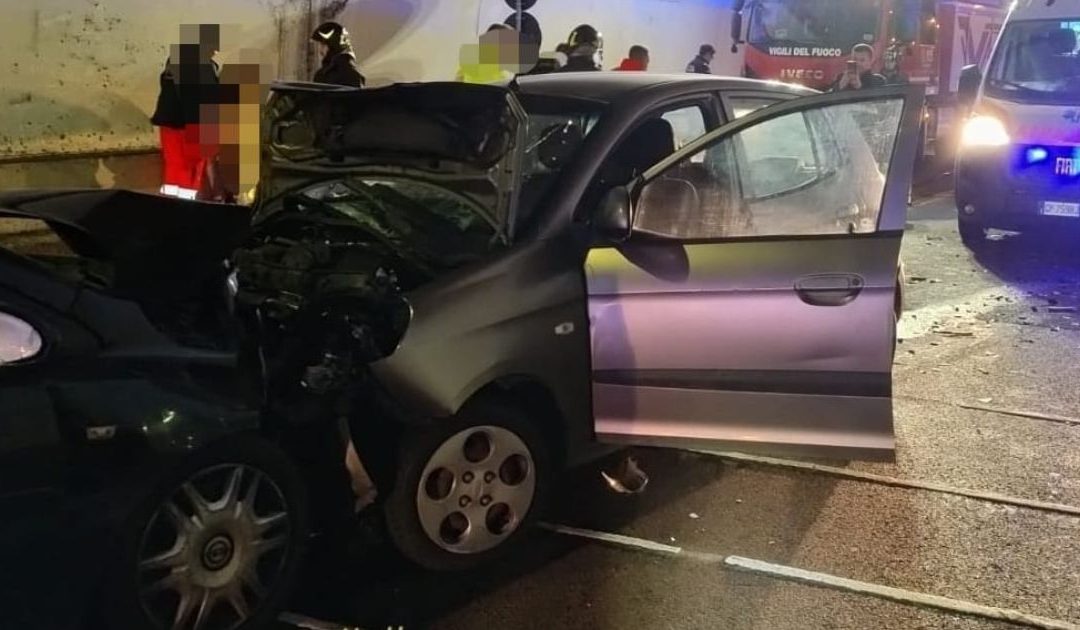 Catanzaro, incidente nella galleria Sansinato. Un ferito grave