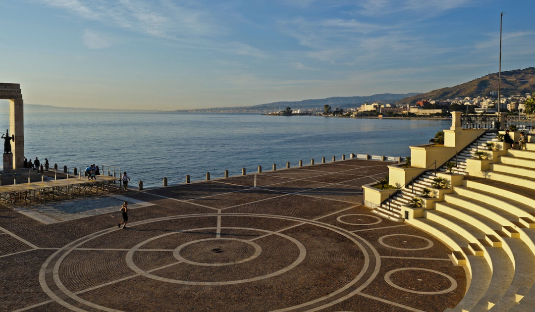 Un particolare del Lungomare di Reggio Calabria