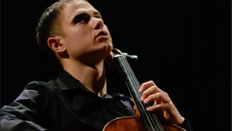 “Sguardi a Sud”: il violoncellista Manuel Pecora in concerto a Mendicino