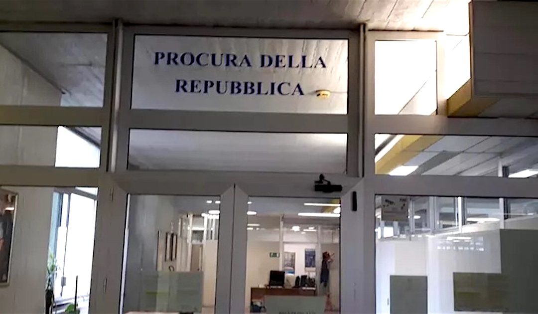 Potenza, falsi titoli di studio: ai domiciliari promotore corsi e grafico