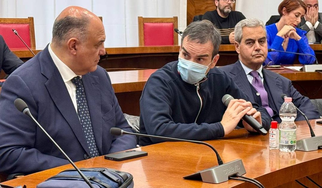 Roberto Occhiuto al tavolo per la vertenza Abramo Customer Care al ministero a Roma