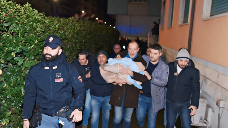 Cosenza, la piccola Sofia figlia di tutti per una notte