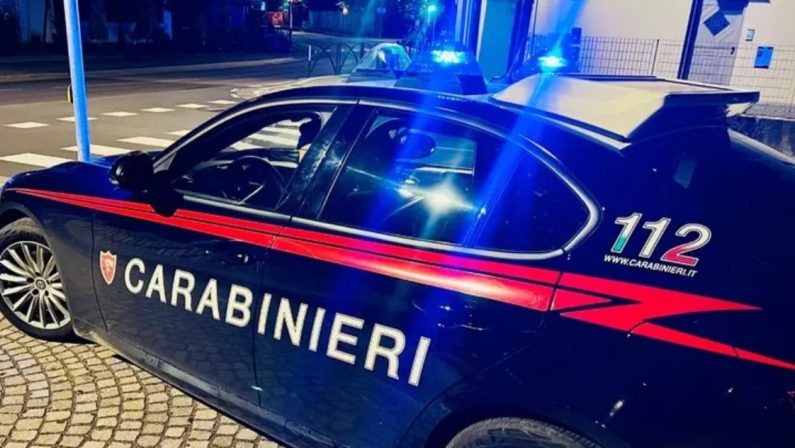 Si finge carabiniere e truffa un’anziana: arrestato nel Barese