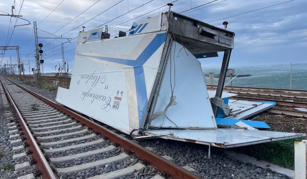 Maltempo: circolazione ferroviaria sospesa tra Paola e San Lucido