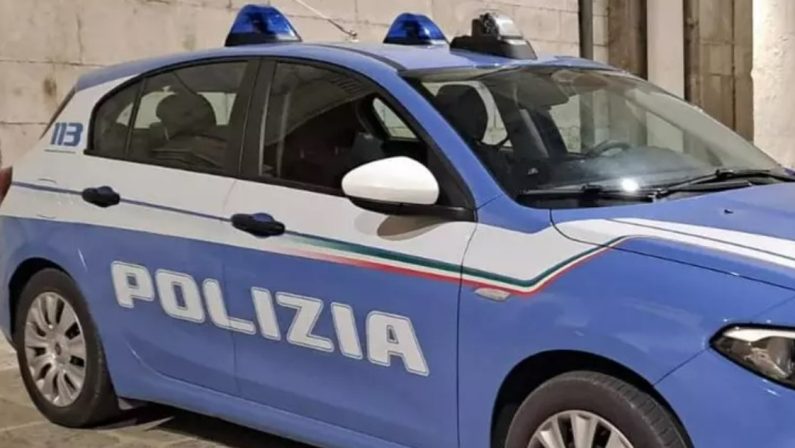 Putignano, assalto con esplosivo a bancomat: indagini in corso