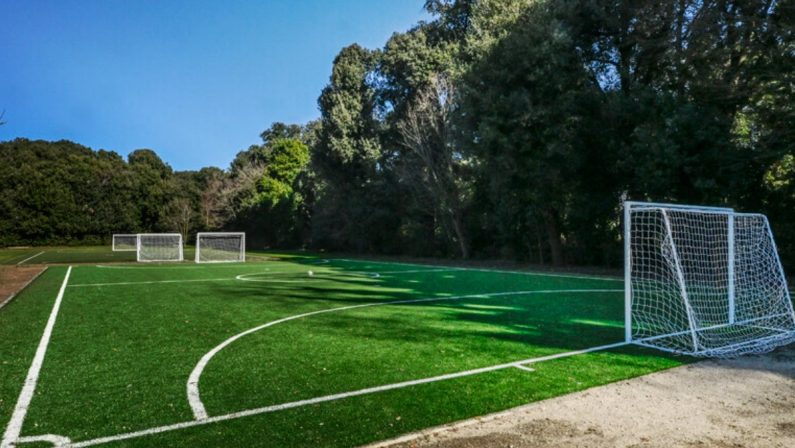 Napoli, inaugurato nel bosco di Capodimonte un campo di calcetto