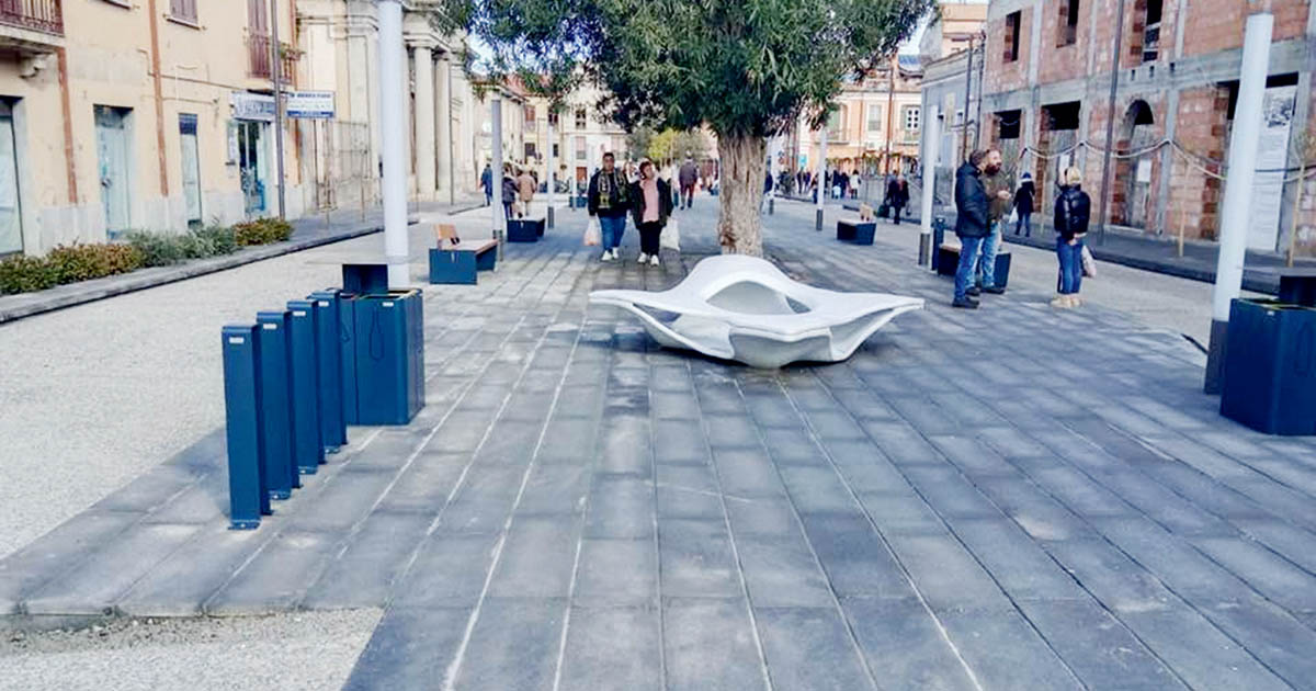 https://www.quotidianodelsud.it/wp-content/uploads/2025/02/piazza-santa-maria-vibo-valentia.jpg