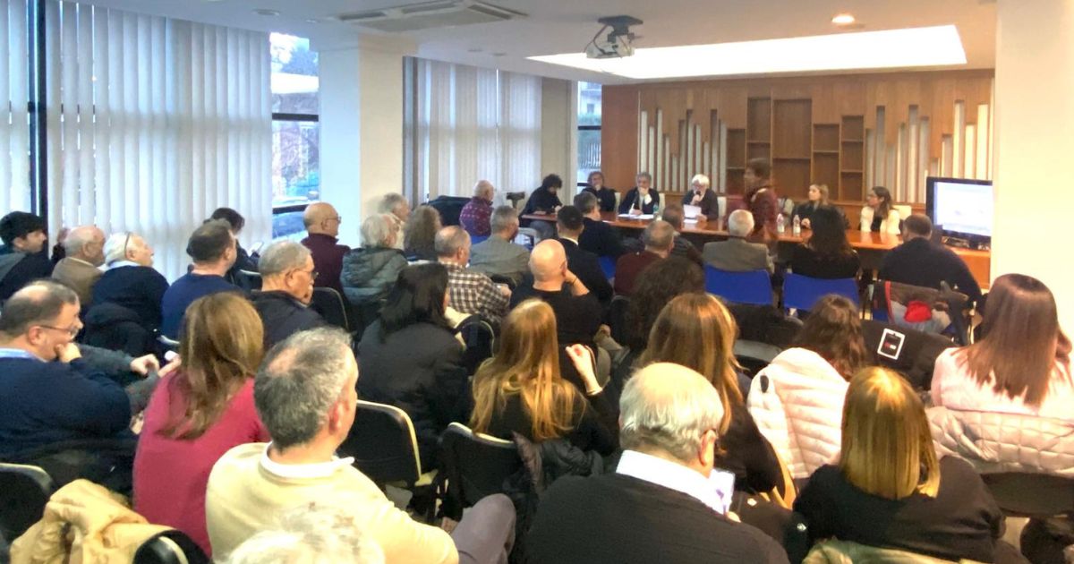 https://www.quotidianodelsud.it/wp-content/uploads/2025/02/un-momento-dellincontro-nella-sede-del-quotidiano.jpg